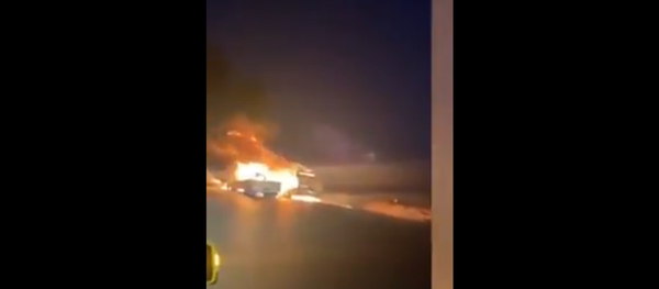 Flame Allegedly Consuming US trucks in Iraq - Sputnik International