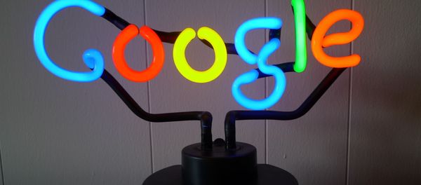 Google Neon - Sputnik International