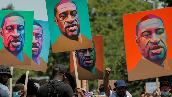 Demonstrators march during a protest against racial inequality in the aftermath of the death in Minneapolis police custody of George Floyd, in Brooklyn, New York, U.S., June 16, 2020. - Sputnik International