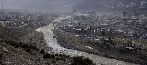 The sun sets on the partially ruined Pakistani Kashmiri city of Balakot, 09 January 2006, two days ahead of the Muslim festival of Eid al-Adha -- the feast of sacrifice, Islam's second biggest annual festival The sun sets on the partially ruined Pakistani Kashmiri city of Balakot, 09 January 2006, two days ahead of the Muslim festival of Eid al-Adha -- the feast of sacrifice, Islam's second biggest annual festival - Sputnik International