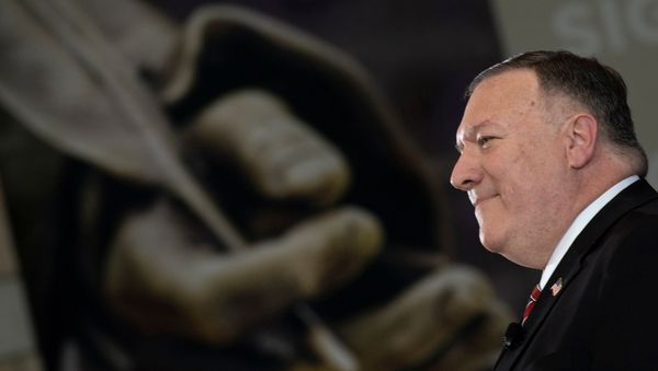 U.S. Secretary of State Mike Pompeo pauses while speaking at the National Constitution Center about the Commission on Unalienable Rights in Philadelphia, Pennsylvania, U.S., July 16, 2020 - Sputnik International