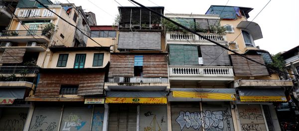 Closed shops are seen on an empty Hang Duong street which was previously one of the most busy streets during the coronavirus disease (COVID-19) outbreak in Hanoi, Vietnam Closed shops are seen on an empty Hang Duong street which was previously one of the most busy streets during the coronavirus disease (COVID-19) outbreak in Hanoi, Vietnam - Sputnik International
