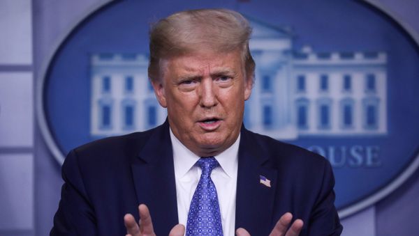 U.S. President Trump hosts coronavirus response task force briefing at the White House in Washington - Sputnik International