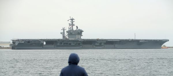 Aircraft carrier USS Nimitz with Carrier Strike Group 11 depart from San Diego, California - Sputnik International