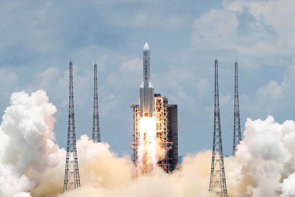 The Long March 5 Y-4 rocket, carrying an unmanned Mars probe of the Tianwen-1 mission, takes off from Wenchang Space Launch Center in Wenchang, Hainan Province, China July 23, 2020 The Long March 5 Y-4 rocket, carrying an unmanned Mars probe of the Tianwen-1 mission, takes off from Wenchang Space Launch Center in Wenchang, Hainan Province, China July 23, 2020 - Sputnik International