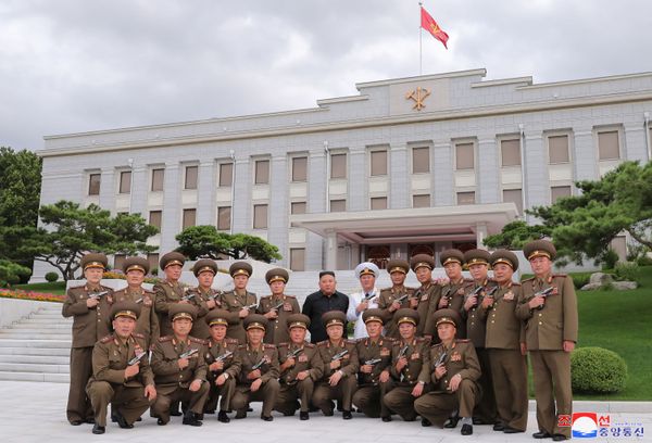 Picture Worth 1,000 Words? Kim Seen With Pistol-Touting Generals Amid Armistice Anniversary: Report Picture Worth 1,000 Words? Kim Seen With Pistol-Touting Generals Amid Armistice Anniversary: Report - Sputnik International
