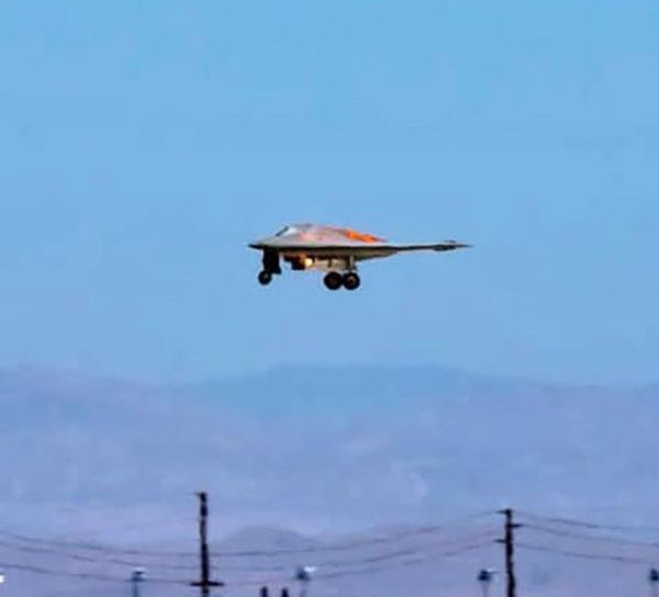 Photos: Pentagon’s Elusive RQ-170 Sentinel Drone Caught on Camera in Dramatic Landing Photos: Pentagon’s Elusive RQ-170 Sentinel Drone Caught on Camera in Dramatic Landing - Sputnik International
