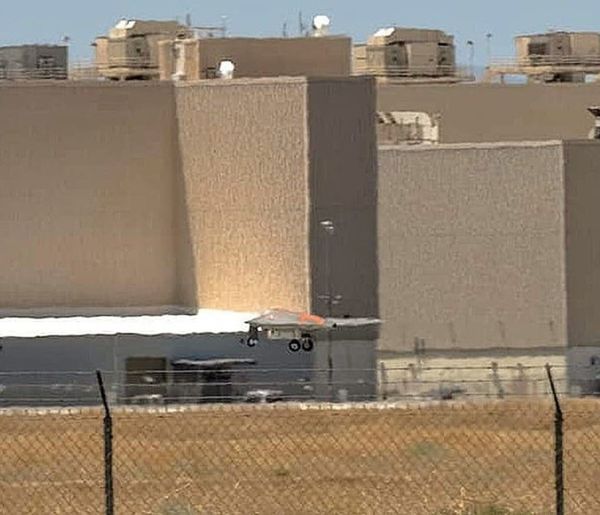 Photos: Pentagon’s Elusive RQ-170 Sentinel Drone Caught on Camera in Dramatic Landing Photos: Pentagon’s Elusive RQ-170 Sentinel Drone Caught on Camera in Dramatic Landing - Sputnik International