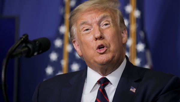 U.S. President Donald Trump delivers a speech during a tour of the Fujifilm Diosynth Biotechnologies' Innovation Center, a pharmaceutical manufacturing plant where components for a potential coronavirus disease  (COVID-19) vaccine candidate are being developed, in Morrrisville, North Carolina, U.S., July 27, 2020.  - Sputnik International