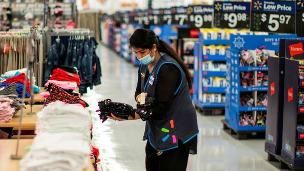 US Economy Plunges by Record 32.9% in Q2 Amid Virus Shutdowns - Sputnik International