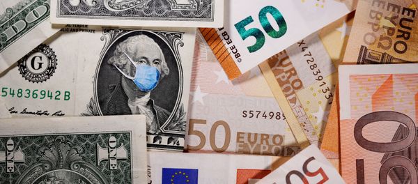  George Washington is seen with printed medical masks on the one Dollar near Euro banknotes in this illustration  taken, March 31, 2020 - Sputnik International
