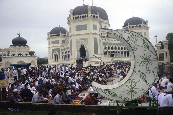 Muslims Celebrate Eid al-Adha in Russia and Around Globe Despite Pandemic Muslims Celebrate Eid al-Adha in Russia and Around Globe Despite Pandemic - Sputnik International