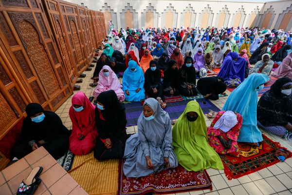 Muslims Celebrate Eid al-Adha in Russia and Around Globe Despite Pandemic Muslims Celebrate Eid al-Adha in Russia and Around Globe Despite Pandemic - Sputnik International