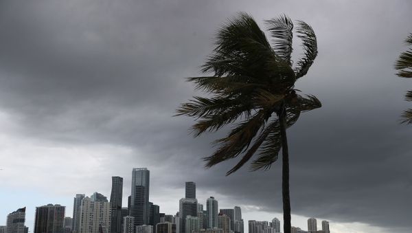 Storm clouds are seen over the city as Hurricane Isaias approaches the east coast of Florida on August 01, 2020 in Miami, Florida.  - Sputnik International