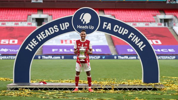 FA Cup Final - Arsenal v Chelsea - Wembley Stadium, London, Britain - August 1, 2020 Arsenal's Pierre-Emerick Aubameyang celebrates with the trophy after winning the FA Cup, as play resumes behind closed doors following the outbreak of the coronavirus disease (COVID-19)  - Sputnik International