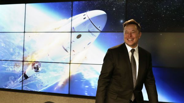 Elon Musk, founder, CEO, and chief engineer/designer of SpaceX speaks during a news conference after a Falcon 9 SpaceX rocket test flight to demonstrate the capsule's emergency escape system at the Kennedy Space Center in Cape Canaveral, Fla., Sunday, Jan. 19, 2020 - Sputnik International