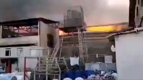 Fire in Industrial Area Near Tehran - Sputnik International