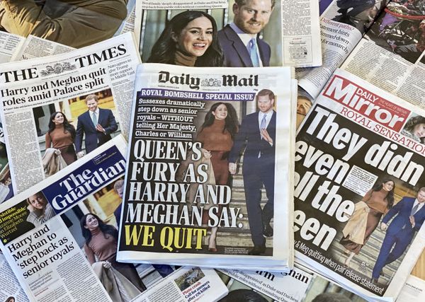 Meghan Markle 'Guided' Prince Harry on Learning About Racism, Say Authors of Finding Freedom Bio - Sputnik International