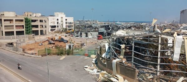Aftermath of a massive explosion is seen in Beirut, Lebanon - Sputnik International