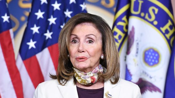 US Speaker of the House Nancy Pelosi, Democrat of California, holds her weekly news conference at the US Capitol in Washington, DC, on August 6, 2020. US Speaker of the House Nancy Pelosi, Democrat of California, holds her weekly news conference at the US Capitol in Washington, DC, on August 6, 2020. - Sputnik International