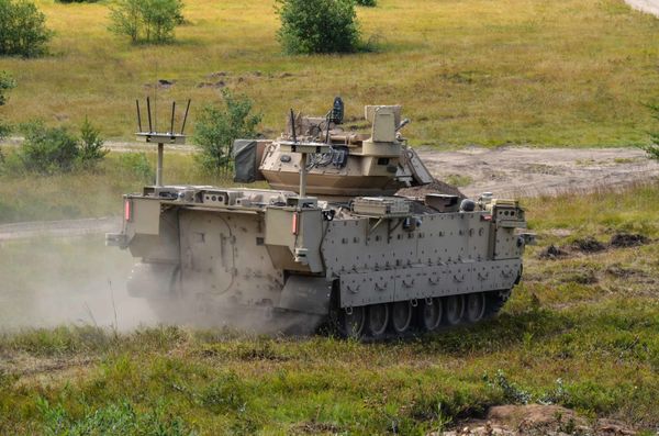 Pentagon Leaders Worried US Army’s Abrams Main Battle Tank Too Heavy to Transport - Sputnik International