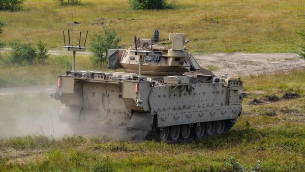 Modified Bradley Fighting Vehicles known as Mission Enabling Technologies Demonstrators (MET-D) and modified M113 tracked armored personnel carriers, known as Robotic Combat Vehicles (RCVs) are being utilized in a soldier operation experimentation at Ft. Carson, Col., from June 15 – Aug. 14, 2020. - Sputnik International