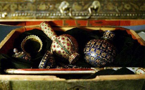 Five Indian Items That Fetched Big Prices at Auctions as 'Gandhi's Gold Glasses' Go Under the Hammer Five Indian Items That Fetched Big Prices at Auctions as 'Gandhi's Gold Glasses' Go Under the Hammer - Sputnik International