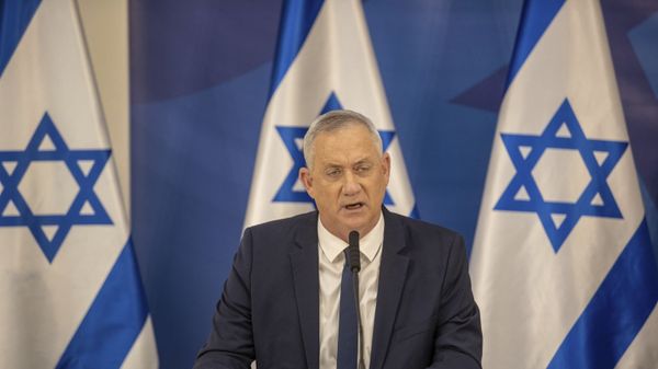 Israeli Defense Minister Benny Gantz issues a statement at the Israeli Defense Ministry in Tel Aviv, Israel, Monday, July 27, 2020. - Sputnik International