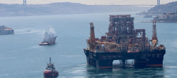 Drilling vessel Scarabeo 9, owned by Italian oil service group Saipem, sails in the Bosphorus on its way to the Mediterranean Sea, in Istanbul, Turkey, April 13, 2020 Drilling vessel Scarabeo 9, owned by Italian oil service group Saipem, sails in the Bosphorus on its way to the Mediterranean Sea, in Istanbul, Turkey, April 13, 2020 - Sputnik International