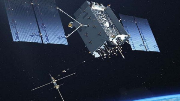 An image taken from the June 2020 Defense Space Strategy Summary that appears to depict a space-based kinetic energy weapon similar to the abandoned Project Thor. The image is uncaptioned in the document. - Sputnik International