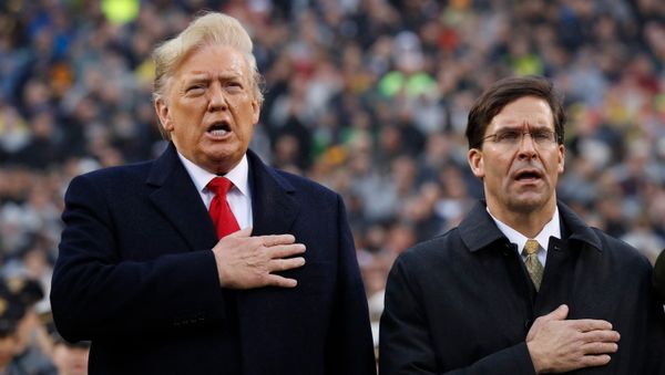 President Donald Trump and Secretary of Defense Mark Esper participate in the Pledge of Allegiance before the start of the Army-Navy college football game in Philadelphia, Saturday, Dec. 14, 2019.  - Sputnik International