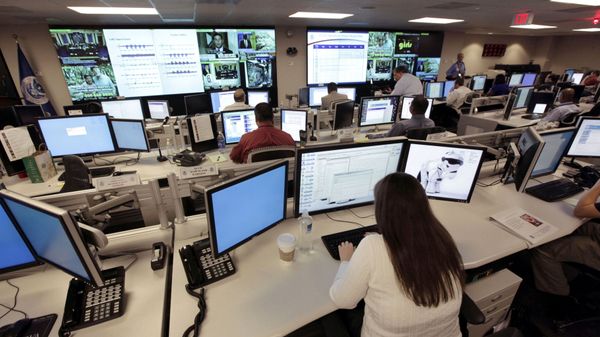 In this Sept. 24, 2010, file photo the National Cybersecurity & Communications Integration Center (NCCIC) prepares for the Cyber Storm III exercise at its operations center in Arlington, Va. - Sputnik International