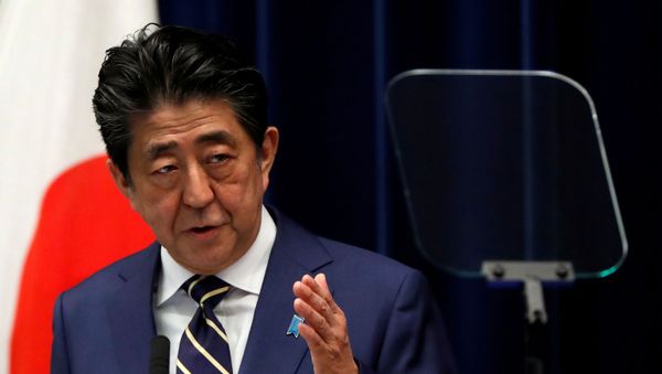 Japan's Prime Minister Shinzo Abe holds a news conference on Japan's response to the coronavirus disease (COVID-19) outbreak, at his official residence in Tokyo, Japan, March 28, 2020 - Sputnik International