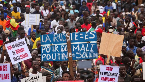 Supporters of the Imam Mahmoud Dicko and other opposition political parties attend a mass protest demanding the resignation of Mali's President Ibrahim Boubacar Keita in Bamako, Mali August 11, 2020. Supporters of the Imam Mahmoud Dicko and other opposition political parties attend a mass protest demanding the resignation of Mali's President Ibrahim Boubacar Keita in Bamako, Mali August 11, 2020. - Sputnik International