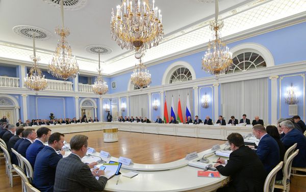 Belarusian Media Publish Alleged Opposition Program to Move Minsk Away From Russia Toward West Belarusian Media Publish Alleged Opposition Program to Move Minsk Away From Russia Toward West - Sputnik International