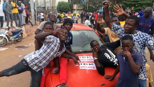 Opposition supporters at Independence Square in Bamako Opposition supporters at Independence Square in Bamako - Sputnik International