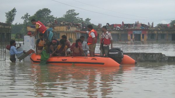 National Disaster Response Force (NDRF) Rescue Operation during Kosi Flood Bihar - Sputnik International