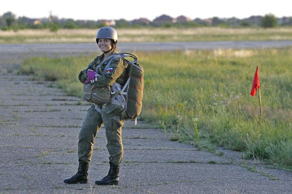 In Love With the Sky: Russian Female Pilots Prepare for Future Flights In Love With the Sky: Russian Female Pilots Prepare for Future Flights - Sputnik International
