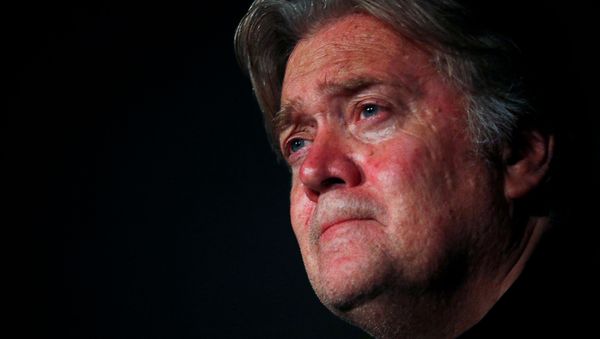 Former White House Chief Strategist Steve Bannon holds a news conference in Rome, Italy September 22, 2018 - Sputnik International