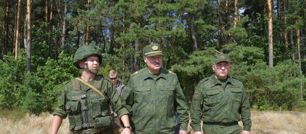 Belarusian President Alexander Lukashenko visits a military firing range near Grodno, Belarus August 22, 2020. - Sputnik International