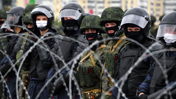 Law enforcement officers in Minsk Law enforcement officers in Minsk - Sputnik International