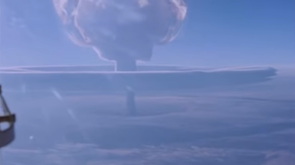 The mushroom cloud from the Product 202 Tsar Bomba explosion on October 30, 1961, seen from an observer aircraft - Sputnik International
