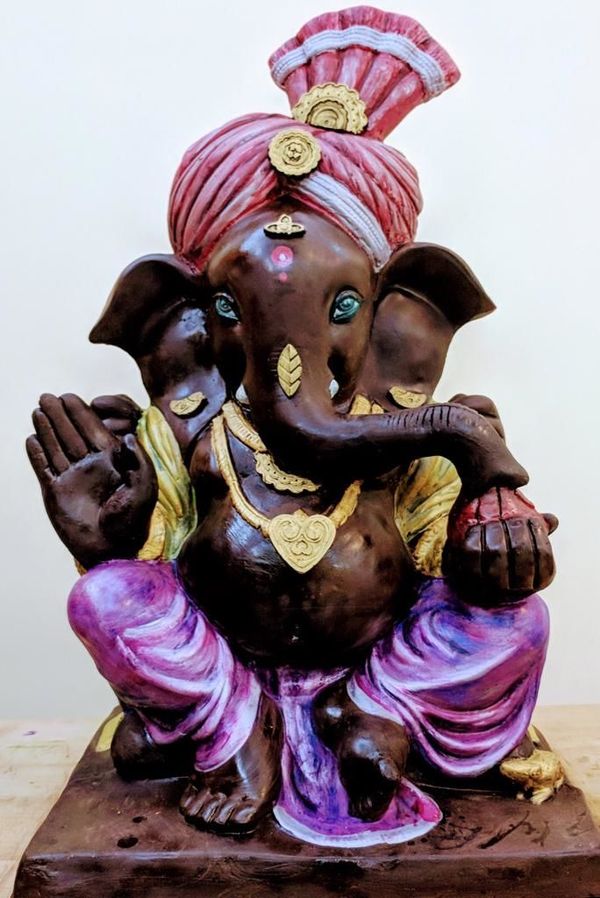 What's Godlier Than Feeding Hungry Kids, Says Mumbai Baker Who Sculpts Chocolate Into Ganesh Idols What's Godlier Than Feeding Hungry Kids, Says Mumbai Baker Who Sculpts Chocolate Into Ganesh Idols - Sputnik International