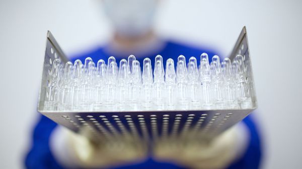 Production of Gam-COVID-Vac vaccine against the coronavirus disease (COVID-19), developed by the Gamaleya National Research Institute of Epidemiology and Microbiology and the Russian Direct Investment Fund (RDIF), at Binnopharm pharmaceutical company in Zelenograd near Moscow, Russia - Sputnik International