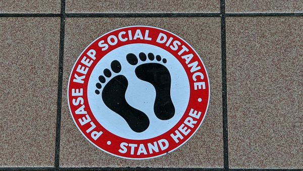 Social distance feet - Sputnik International