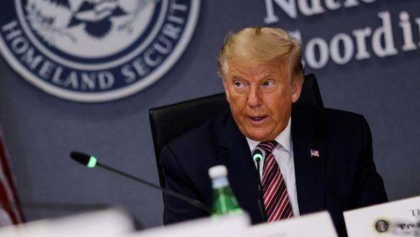 U.S. President Donald President Trump listens during a briefing on Hurricane Laura at the Federal Emergency Management Agency (FEMA) headquarters in Washington, U.S., August 27, 2020. - Sputnik International