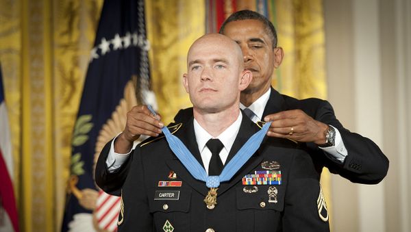 U.S. President Barack Obama awarding Medal of Honor to Ty Carter - Sputnik International