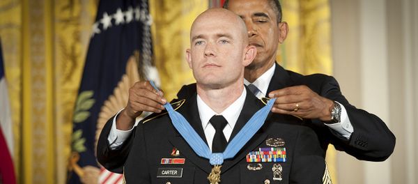 U.S. President Barack Obama awarding Medal of Honor to Ty Carter - Sputnik International