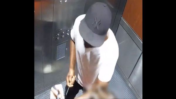 Young woman in elevator robbed by man with sharp object near 1 Ave and E 3 Ave in Manhattan - Sputnik International