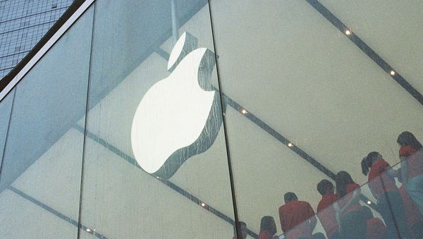 Apple - Sputnik International